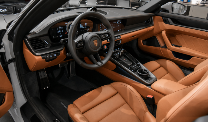 Porsche 911 Turbo S Cabriolet lleno