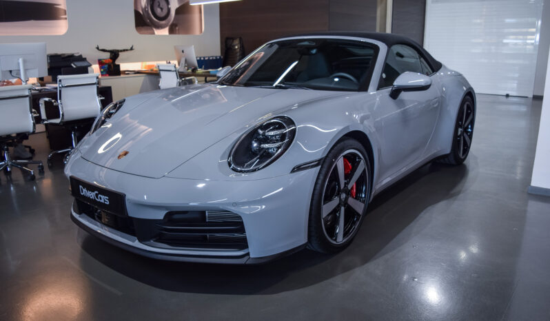 Porsche 911 Carrera 4 S Cabrio lleno