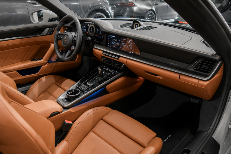Porsche 911 Turbo S Cabriolet lleno