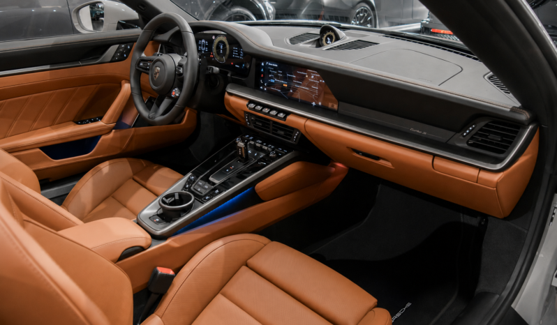 Porsche 911 Turbo S Cabriolet lleno