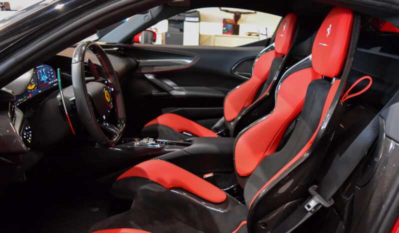 Ferrari SF90 Stradale lleno