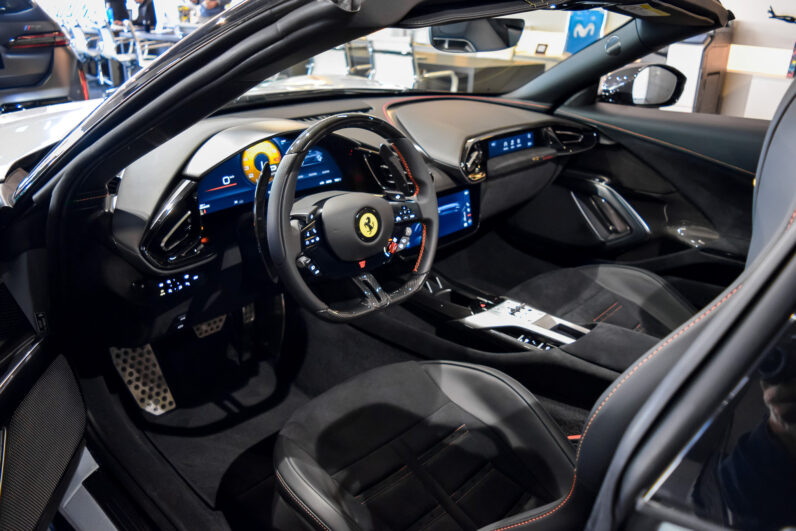 Ferrari 12 Cilindri Spider lleno