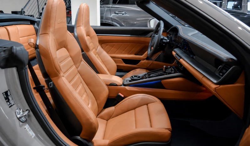 Porsche 911 Turbo S Cabriolet lleno