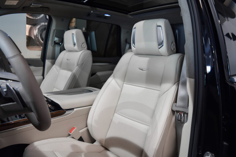 Cadillac Escalade 6.2 V8 Platinum Luxury SWB lleno