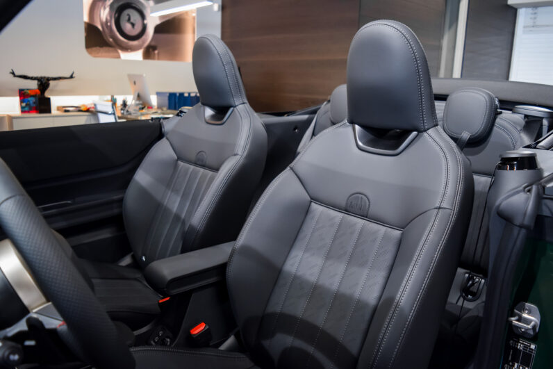 Mini John Cooper Works Cabrio lleno