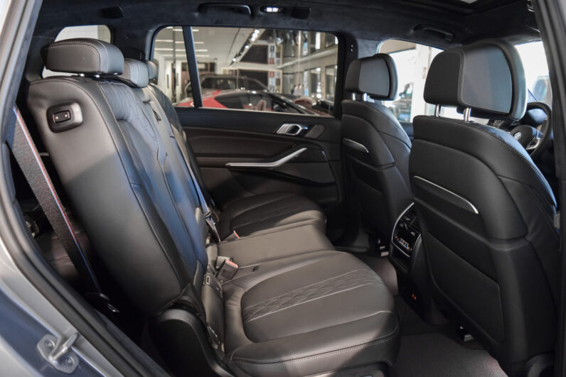 BMW X7 40d M Sport Pro 7P lleno