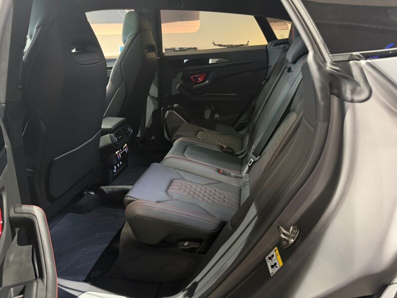 Lamborghini Urus SE lleno