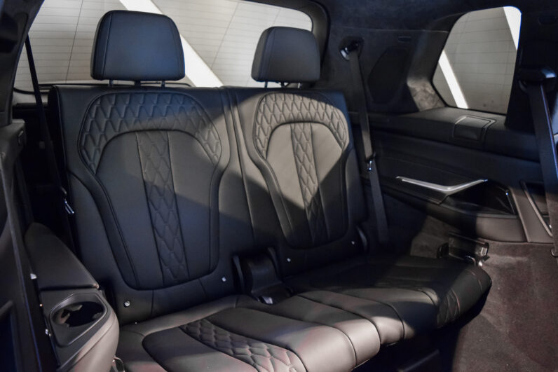BMW X7 40d M Sport Pro 7P lleno