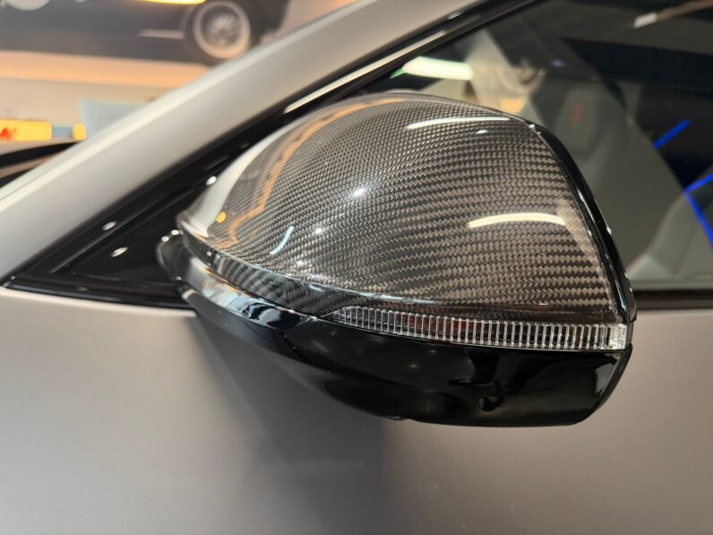 Lamborghini Urus SE lleno