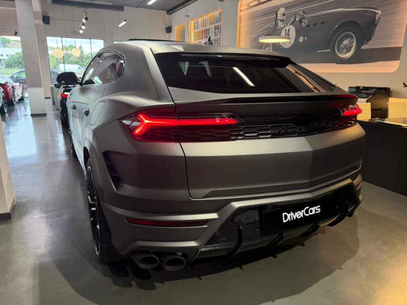 Lamborghini Urus SE lleno