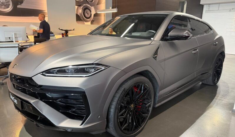 Lamborghini Urus SE lleno