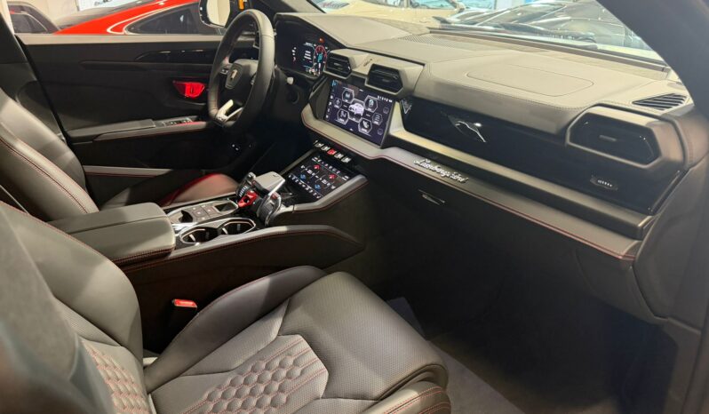 Lamborghini Urus SE lleno