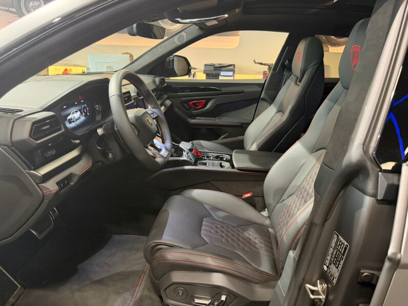Lamborghini Urus SE lleno