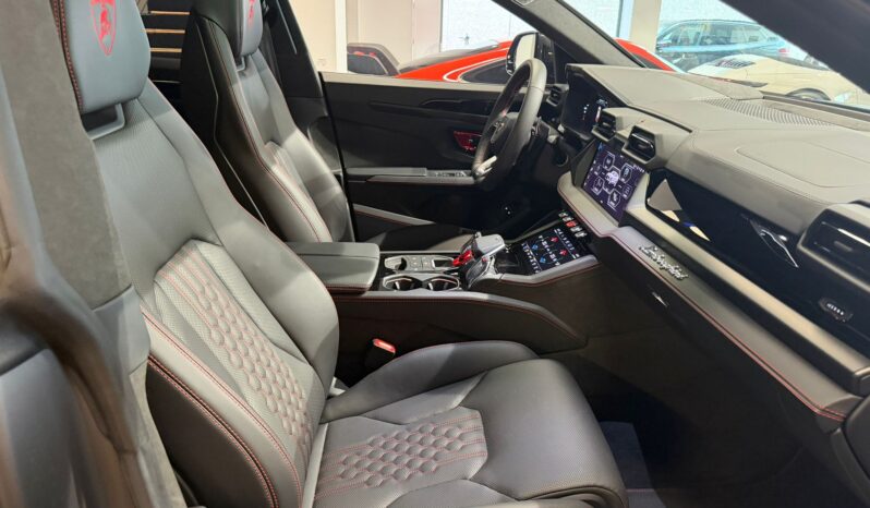 Lamborghini Urus SE lleno