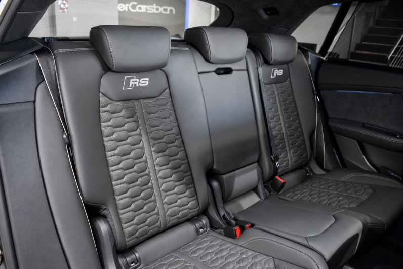 Audi RSQ8 Performance lleno