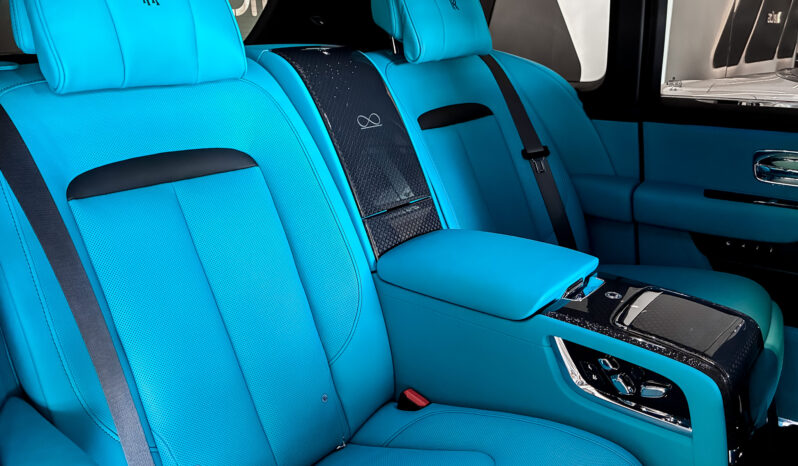 Rolls Royce Cullinan Black Badge lleno