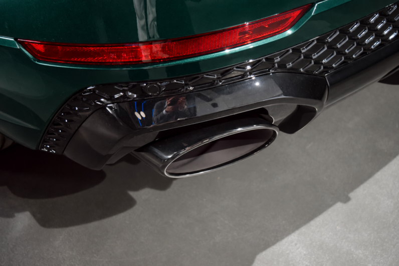 Audi RSQ8 Performance lleno