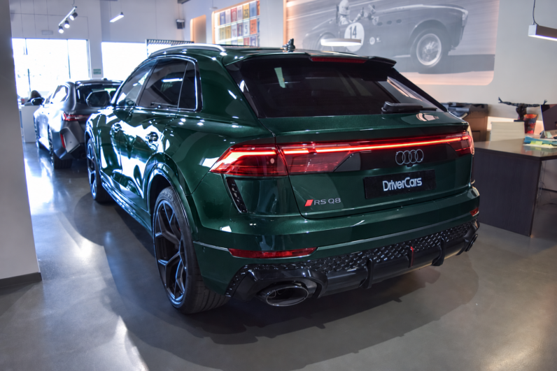 Audi RSQ8 Performance lleno