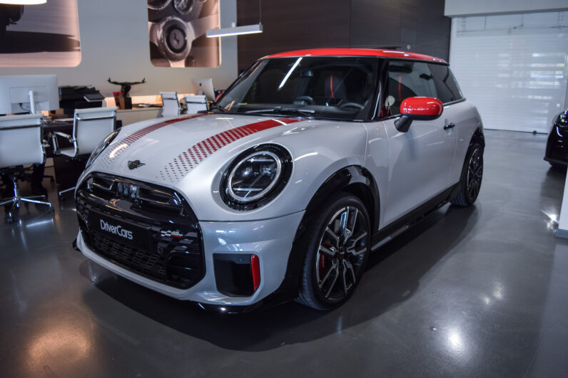 Mini John Cooper Works lleno