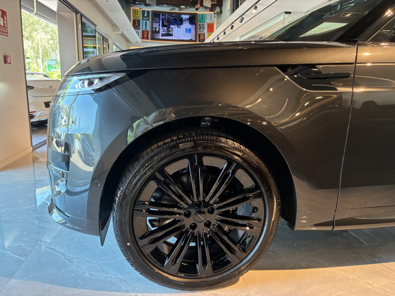 Range Rover Sport Momentum 3.0 PHEV Dynamic SE 460 lleno