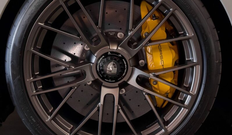 Porsche 911 Turbo S Cabrio lleno