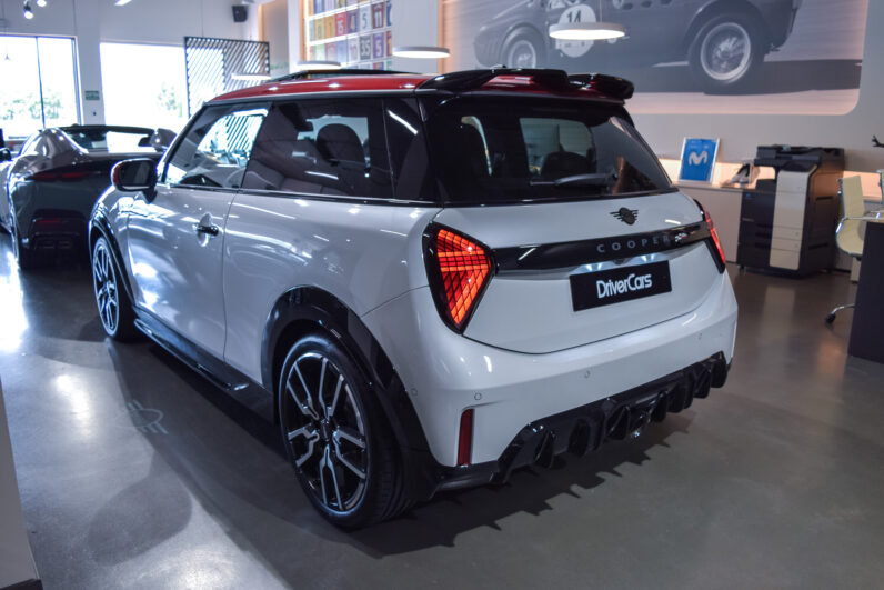 Mini John Cooper Works lleno