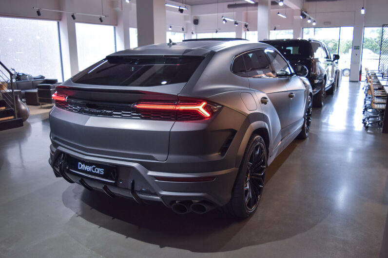 Lamborghini Urus SE lleno