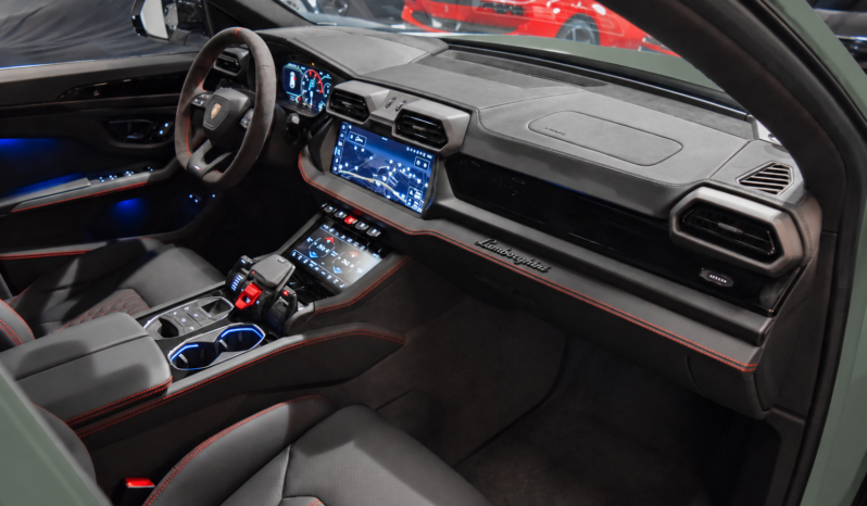 Lamborghini Urus SE lleno
