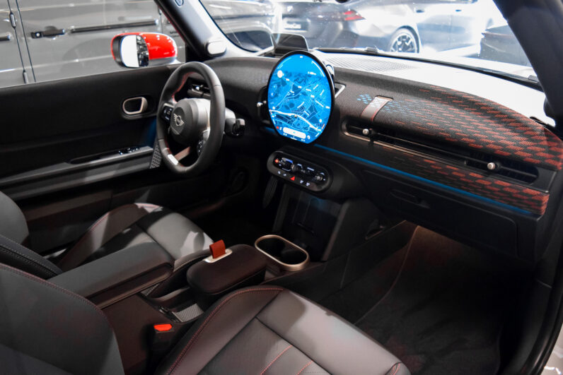 Mini John Cooper Works lleno