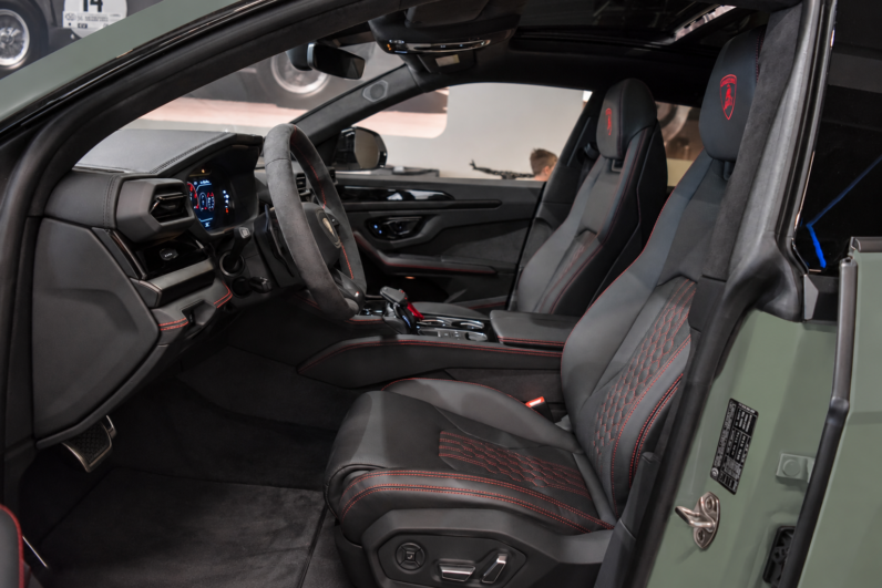 Lamborghini Urus SE lleno