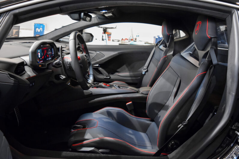 Lamborghini Temerario lleno