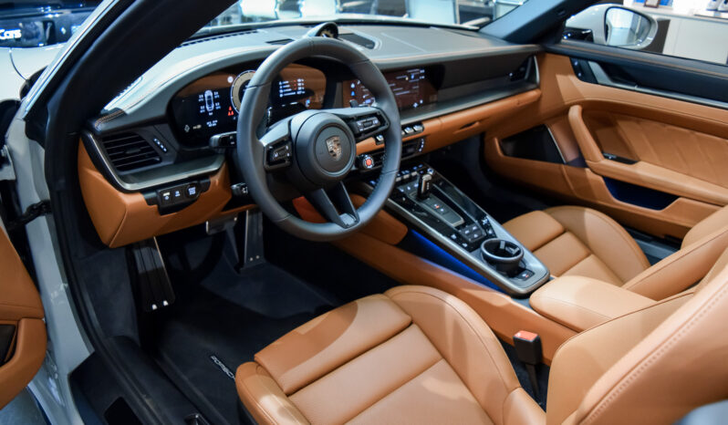 Porsche 911 Turbo S Cabrio lleno