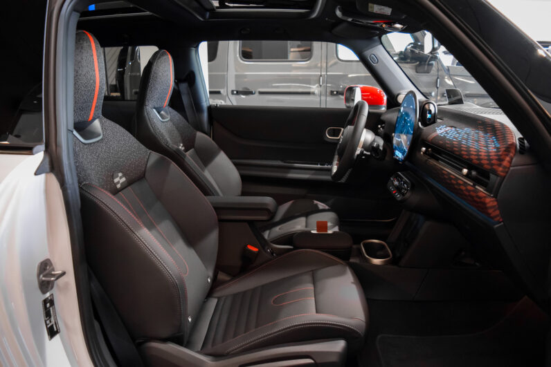 Mini John Cooper Works lleno