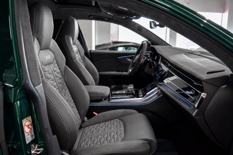 Audi RSQ8 Performance lleno