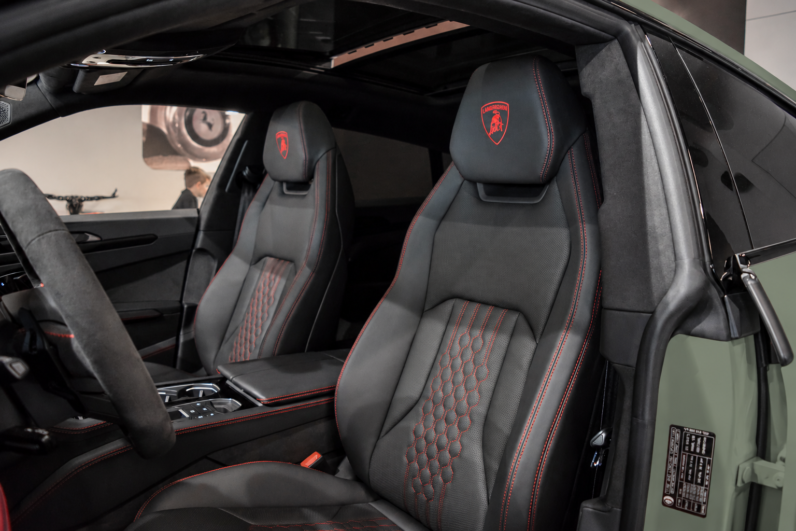 Lamborghini Urus SE lleno
