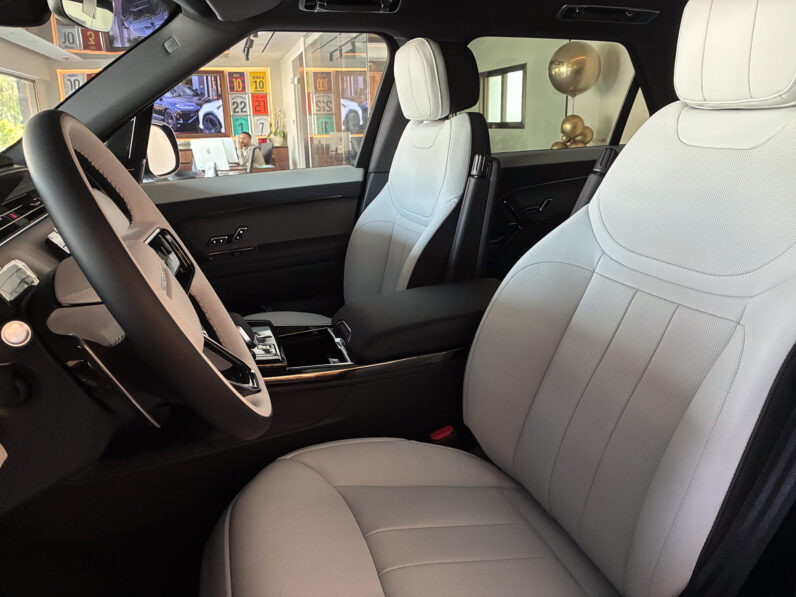 Range Rover Sport Momentum 3.0 PHEV Dynamic SE 460 lleno