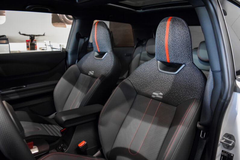 Mini John Cooper Works lleno