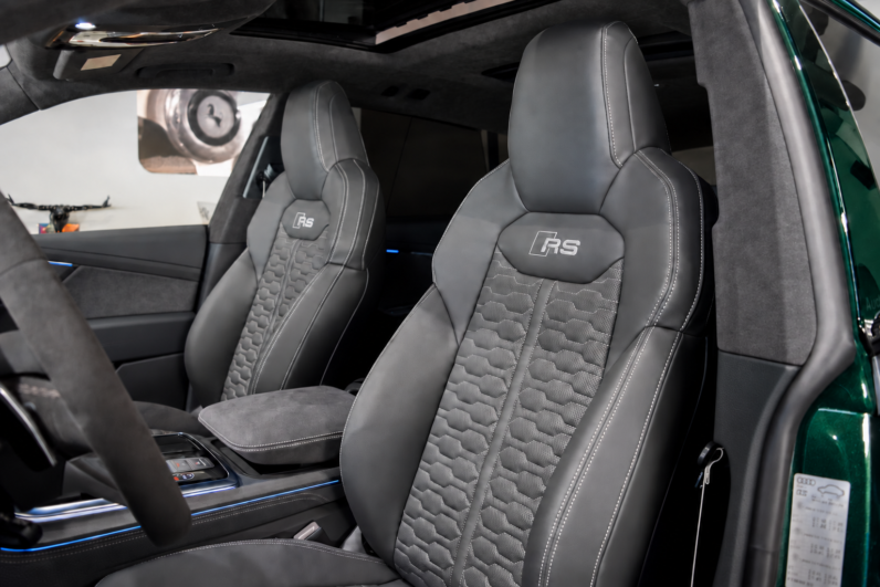 Audi RSQ8 Performance lleno