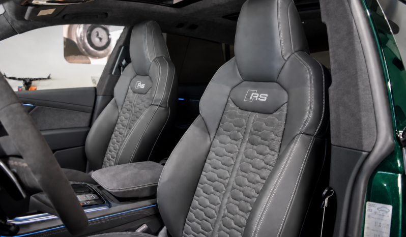 Audi RSQ8 Performance lleno