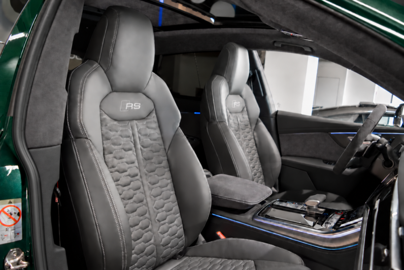 Audi RSQ8 Performance lleno