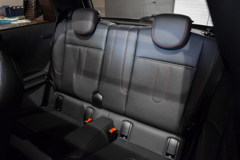 Mini John Cooper Works lleno