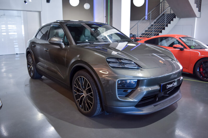 Porsche Macan 4