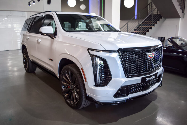 Cadillac Escalade 6.2 V8 Supercharged V-Series SWB