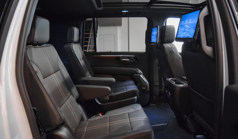 Chevrolet Suburban High Country lleno