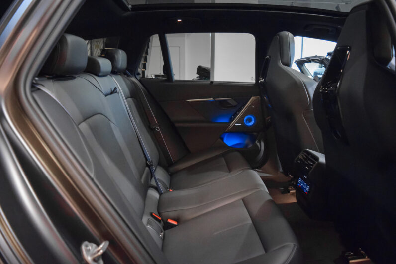 BMW M5 Touring lleno