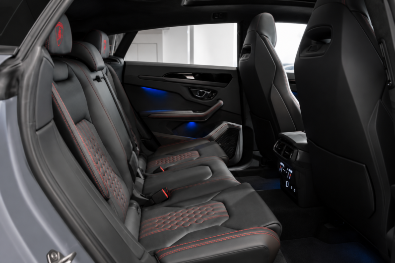Lamborghini Urus SE lleno