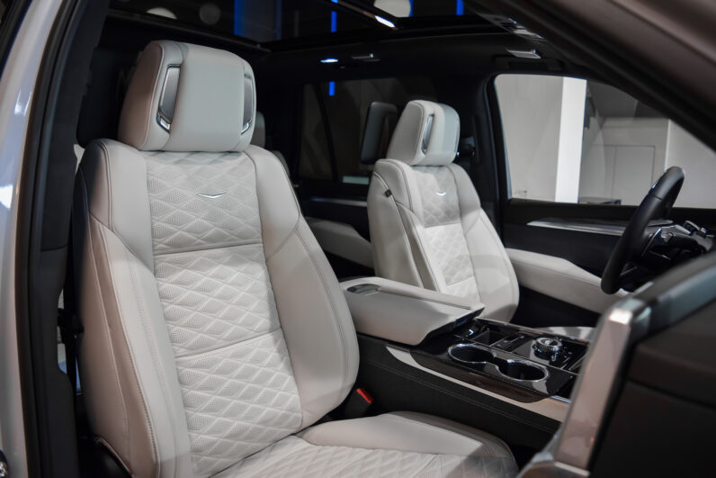 Cadillac Escalade 6.2 V8 Supercharged V-Series SWB lleno