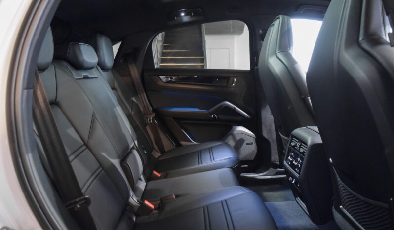 Porsche Cayenne Coupé E-Hybrid lleno