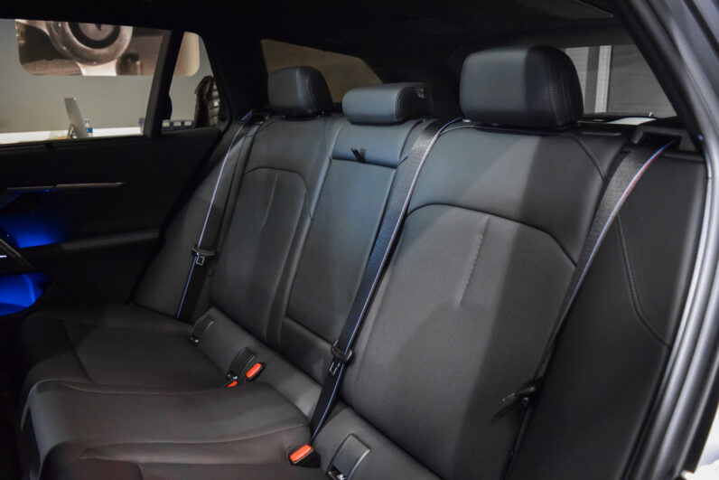 BMW M5 Touring lleno