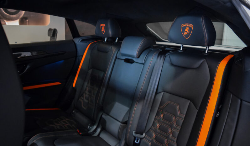 Lamborghini Urus SE lleno